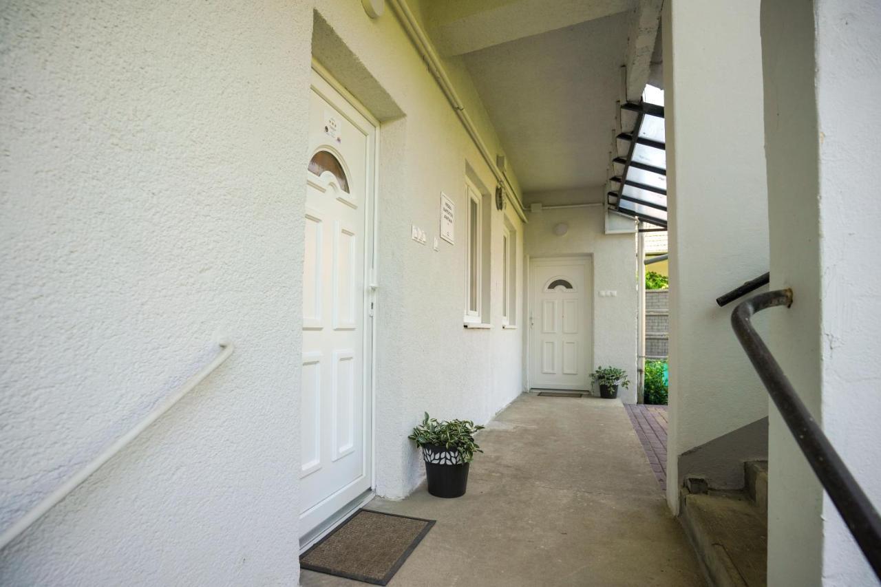 Piroska Bartok Teri Apartman 01 Eger Luaran gambar